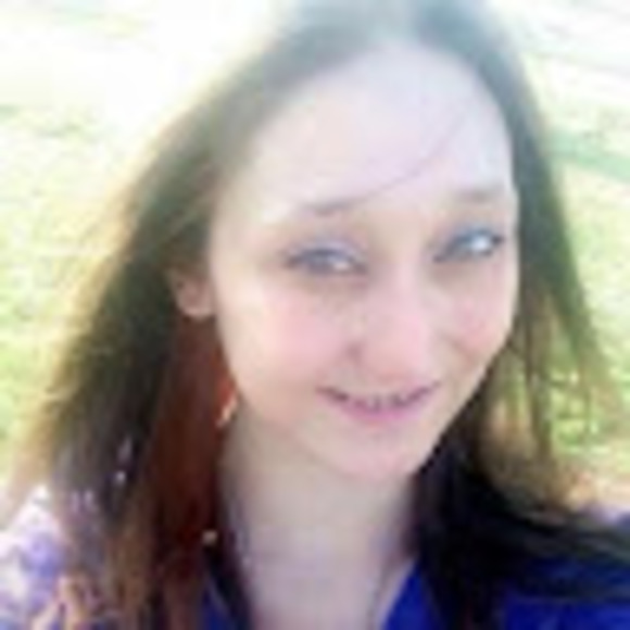 Meet your Posher, Amber - Picture 1 of 1